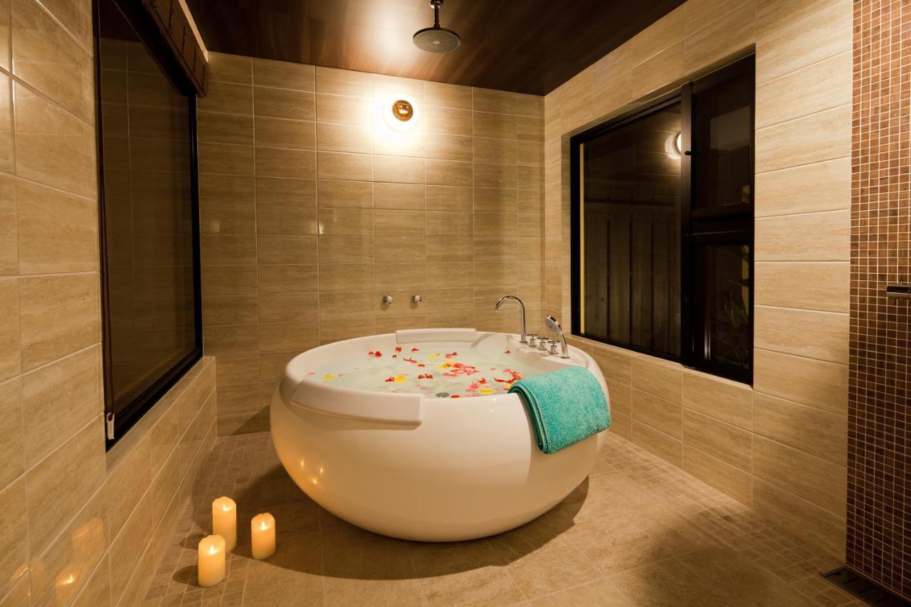 Bougain Terrace Resort Thi-Chi House นาโงะ ภายนอก รูปภาพ
